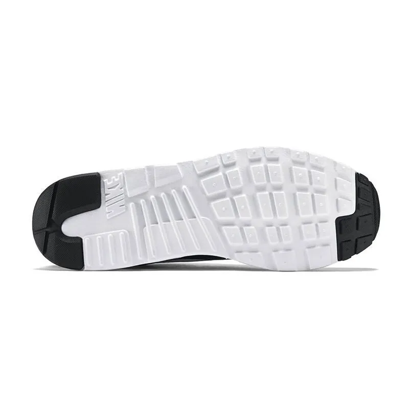 NIKE AIR MAX TAVAS Men's Running Shoes