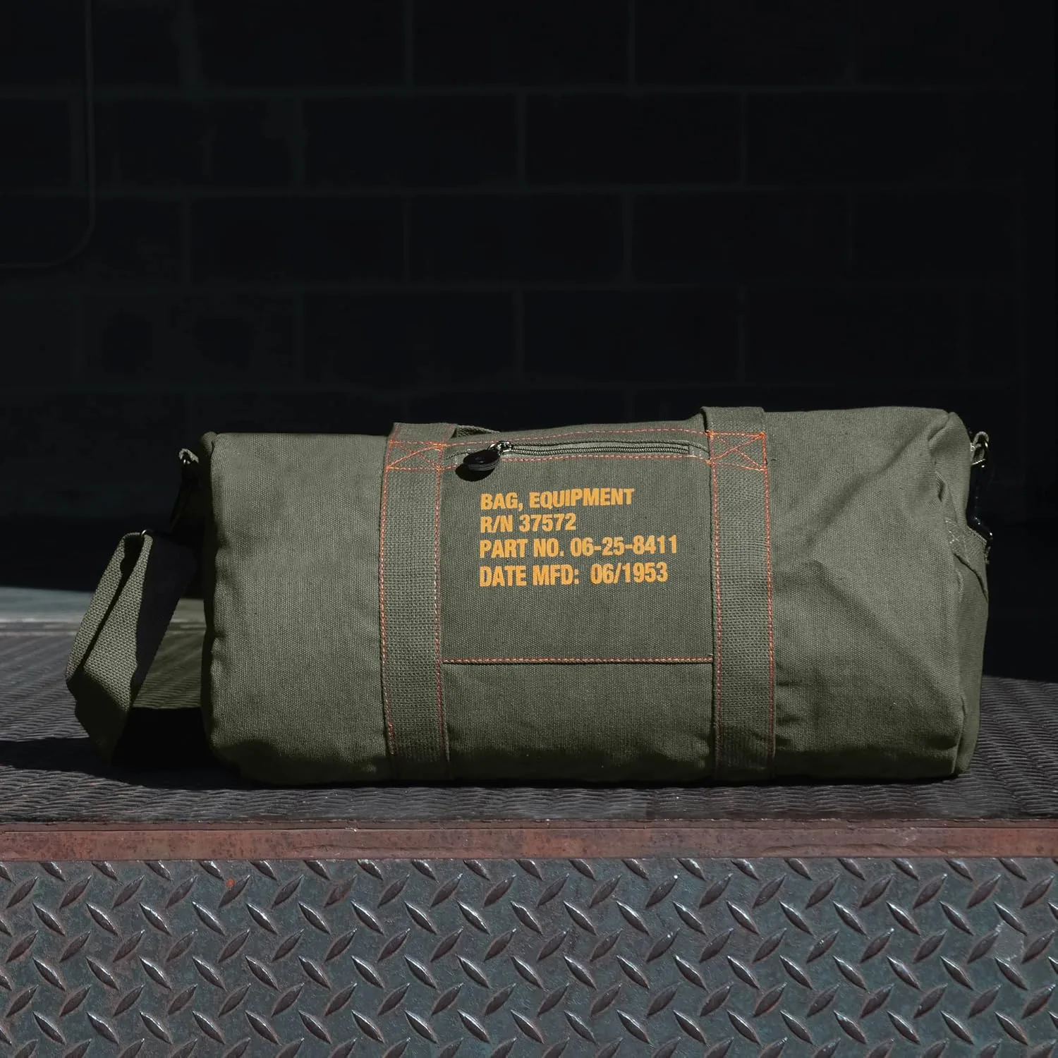 Rothco Canvas Equipment Duffle Bag ?C Travel & Gym Bag with Heavyweight Cotton Canvas Material ?C Great for Storing Gear, Clothing, and More