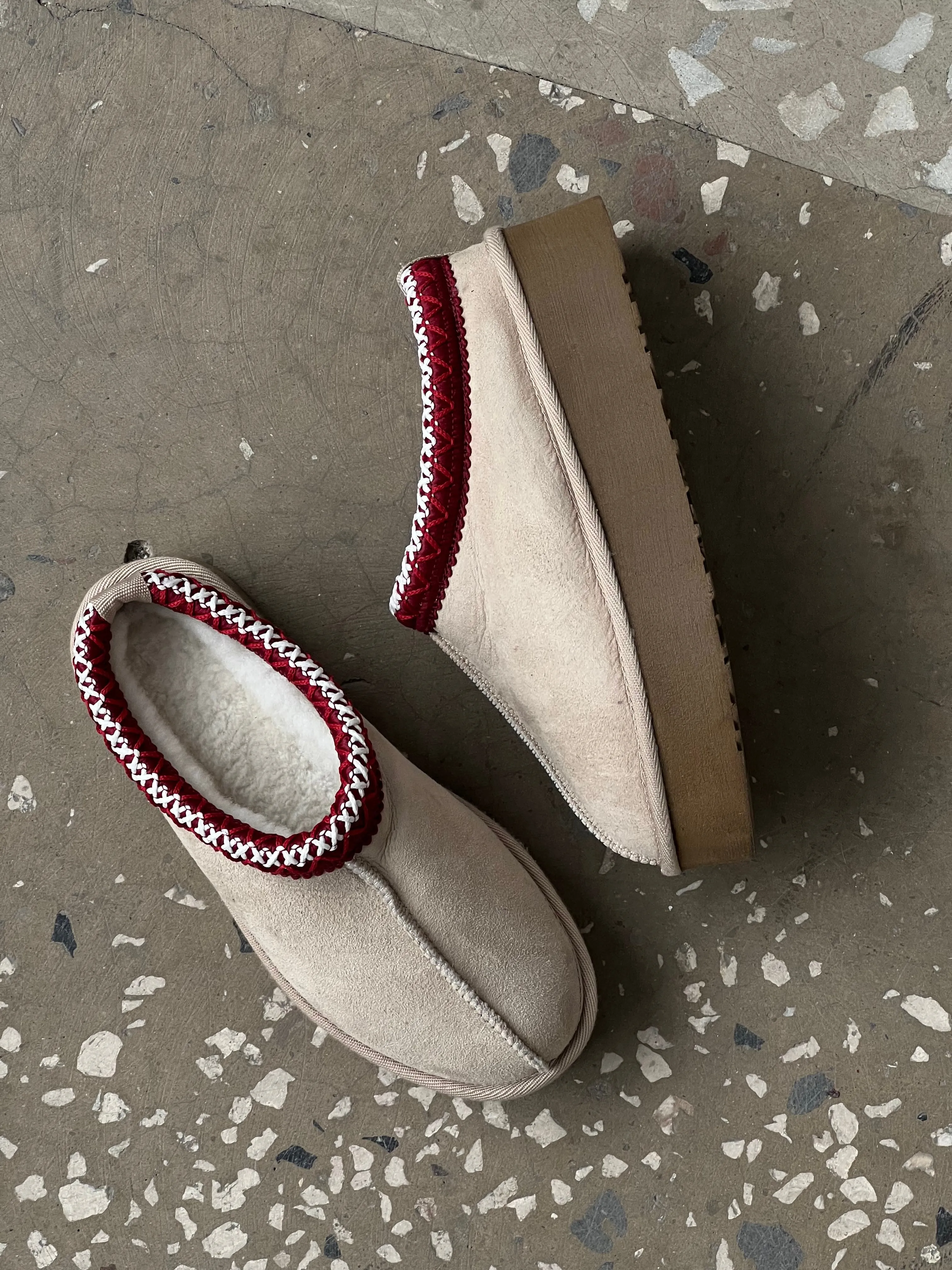 White's autumn slippers