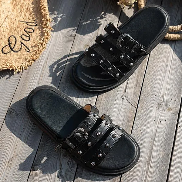 Women's Fashionable Thick-Soled Rivet Beach Slippers 89572889S
